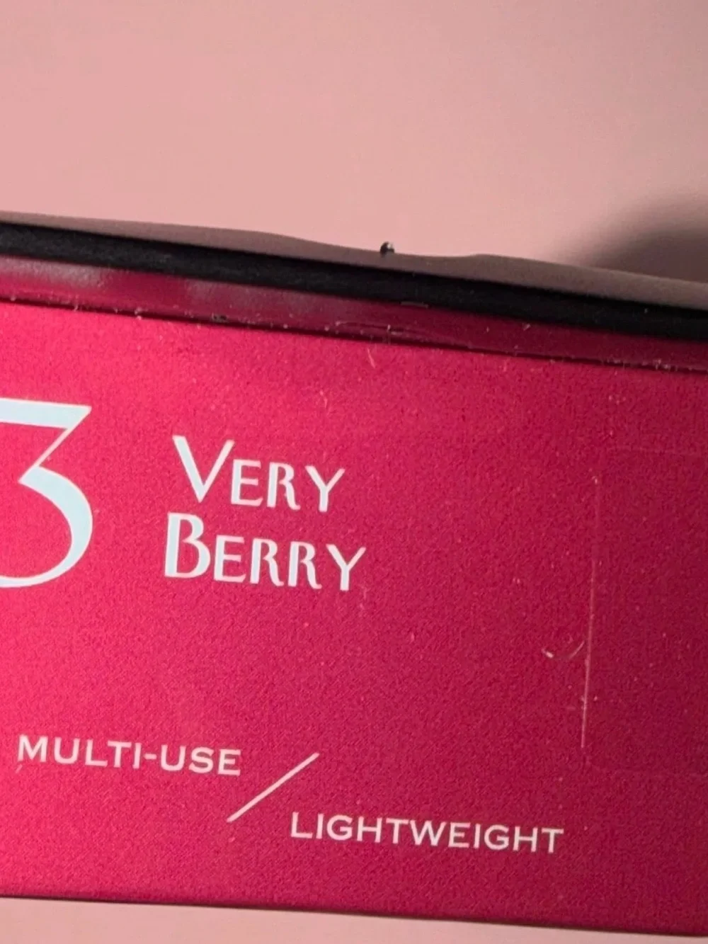 Cheek To Chic Blusher Stick - very berry -Pink (03)